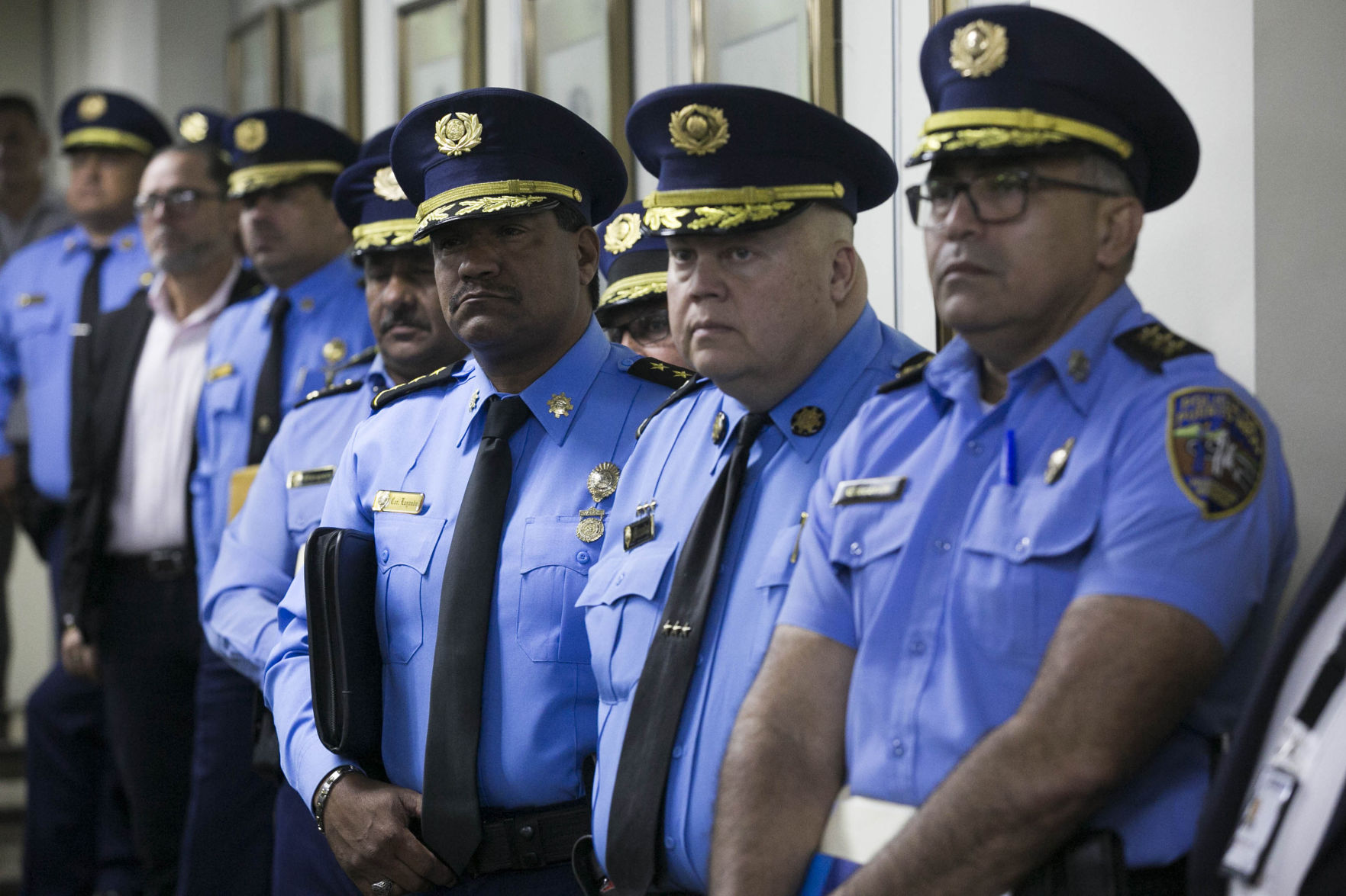 Policía